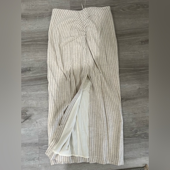 VICI- linen set - Picture 8 of 8